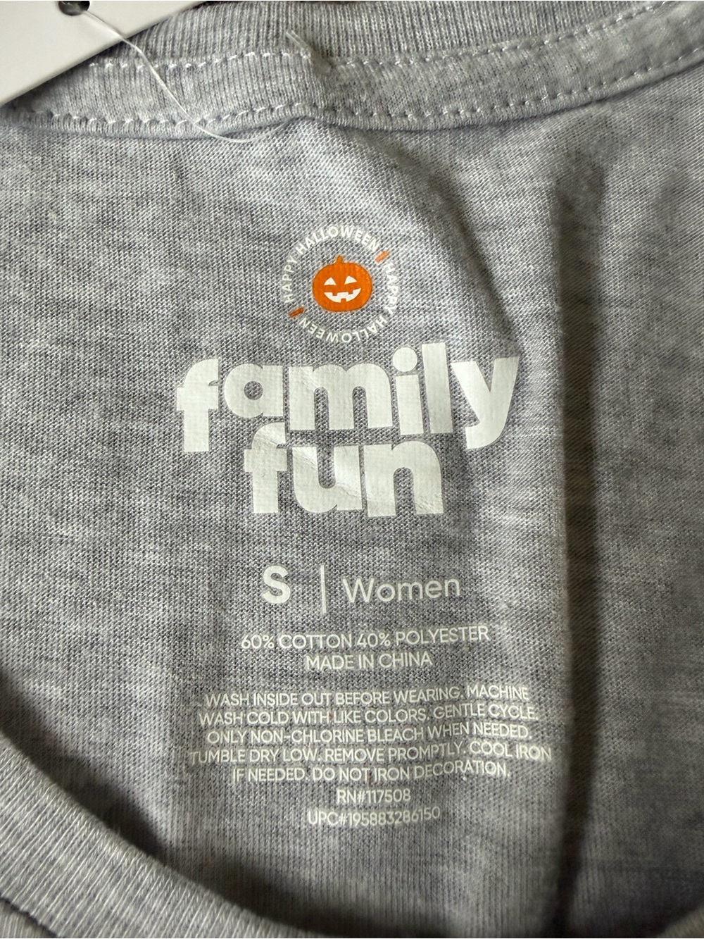 NWT Women’s Halloween Shirt - Picture 3 of 4